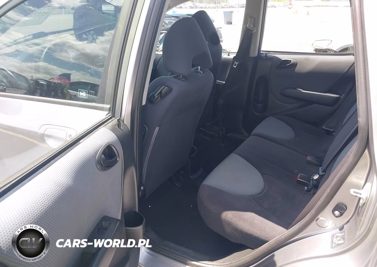 2008 Honda Fit VIN:JHMGD38418S061643 - 8