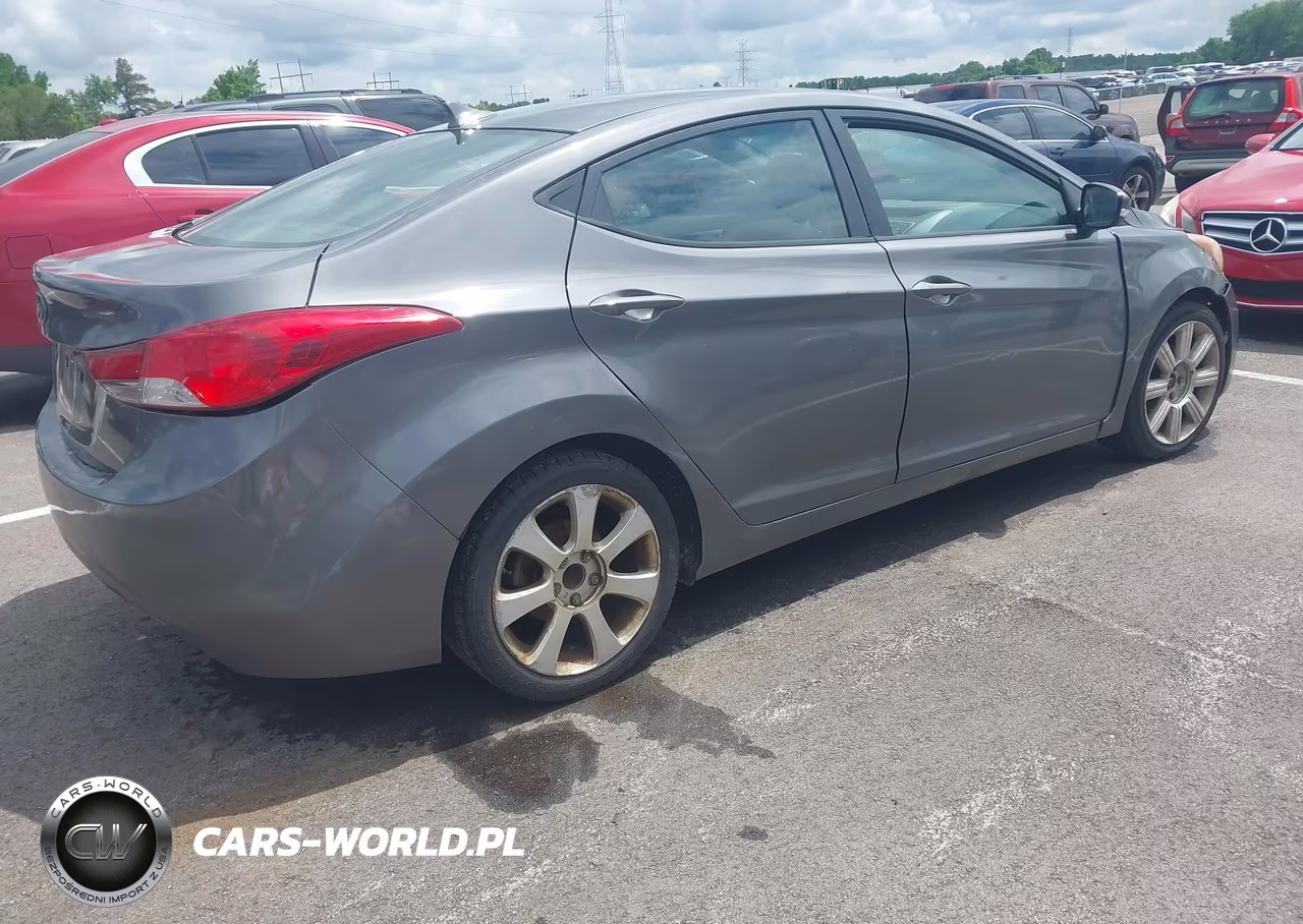 2013 Hyundai Elantra Limited VIN:5NPDH4AE6DH276770 - 4