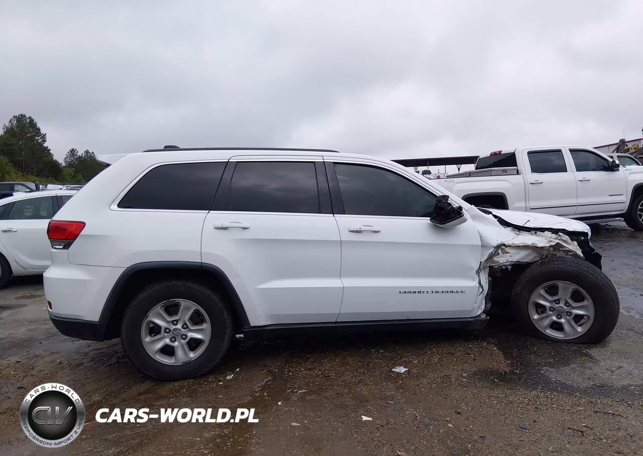 2015 Jeep Grand Cherokee Laredo VIN:1C4RJEAG7FC759538 - 14