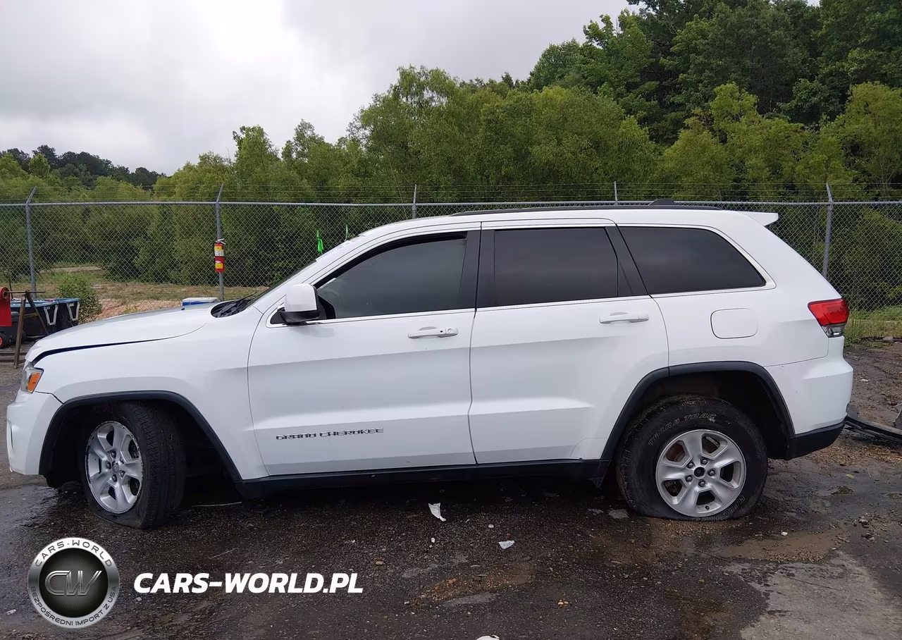 2015 Jeep Grand Cherokee Laredo VIN:1C4RJEAG7FC759538 - 15