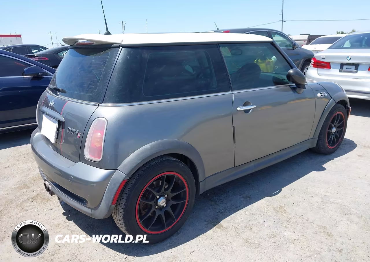 2002 Mini Cooper S VIN:WMWRE33482TD52530 - 4
