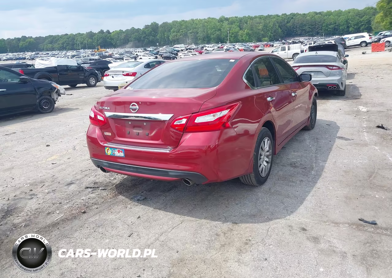 2017 Nissan Altima 2.5 S VIN:1N4AL3AP5HN313428 - 4