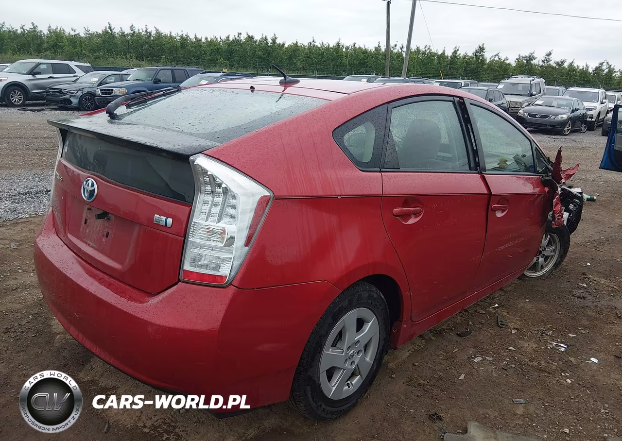 2011 Toyota Prius Two VIN:JTDKN3DU9B1444774 - 4