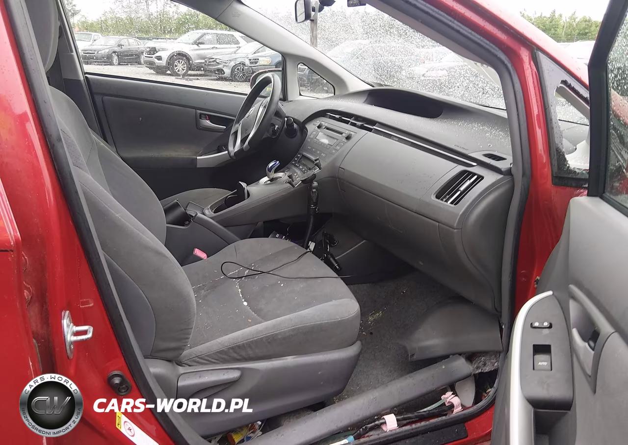 2011 Toyota Prius Two VIN:JTDKN3DU9B1444774 - 5