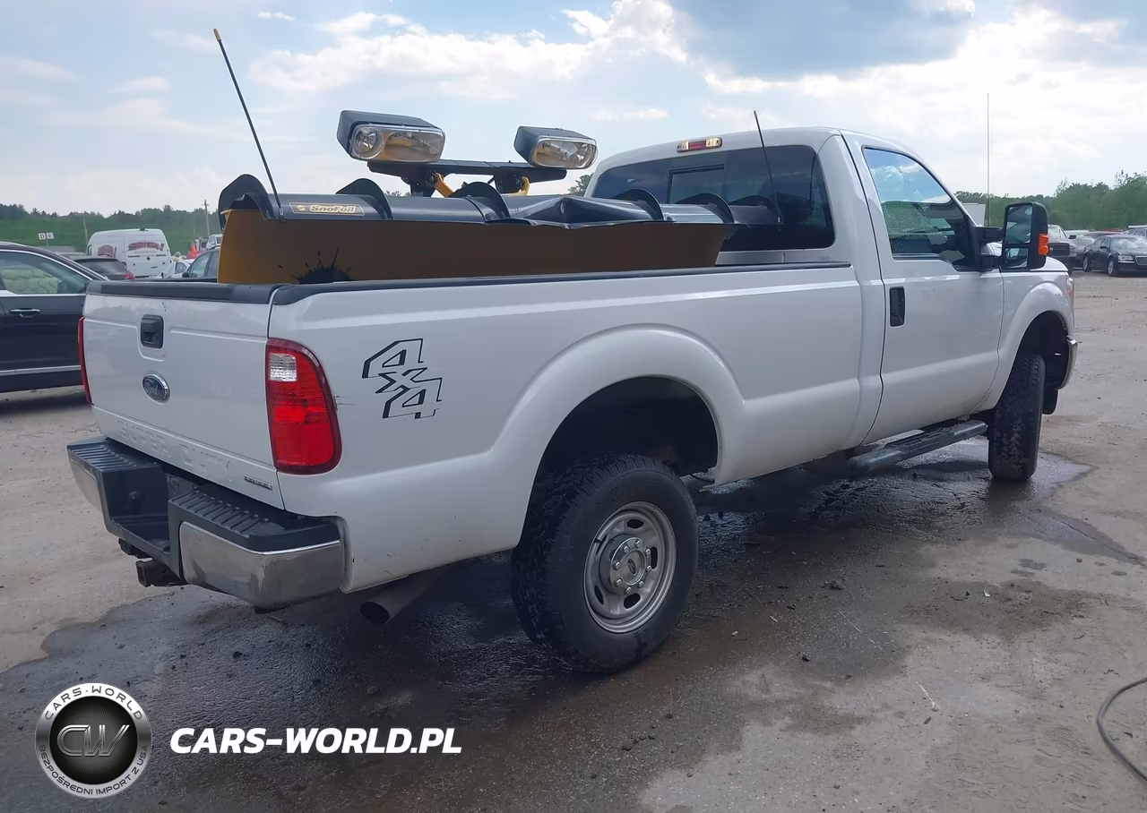 2016 Ford F-250 Xl VIN:1FTBF2B60GEC33443 - 4