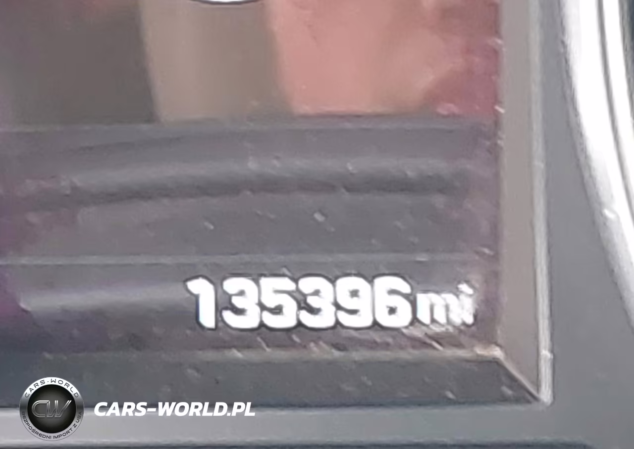 2018 Hyundai Santa Fe Sport 2.4L VIN:5NMZUDLB1JH080202 - 16