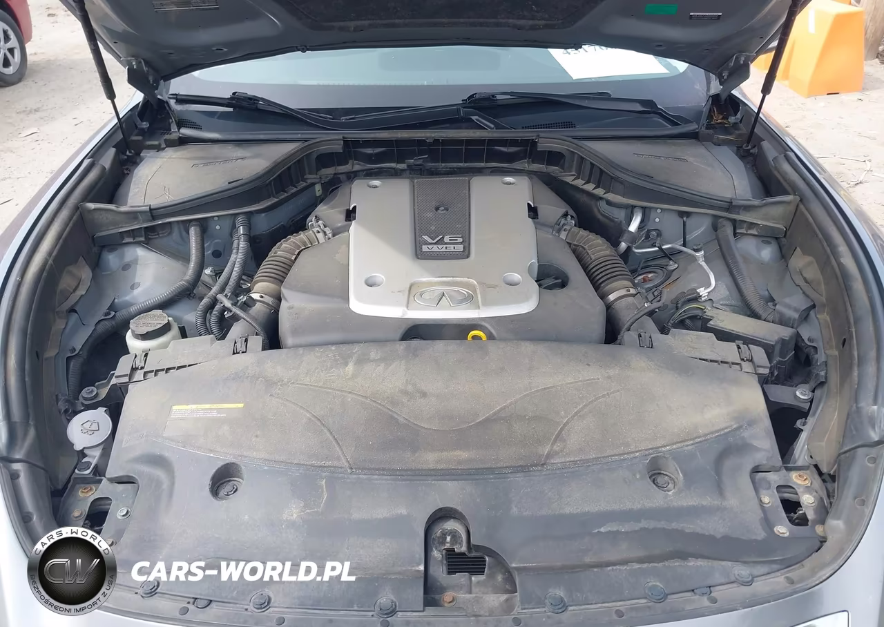 2018 Infiniti Q70 3.7X Luxe VIN:JN1BY1AR1JM220619 - 10