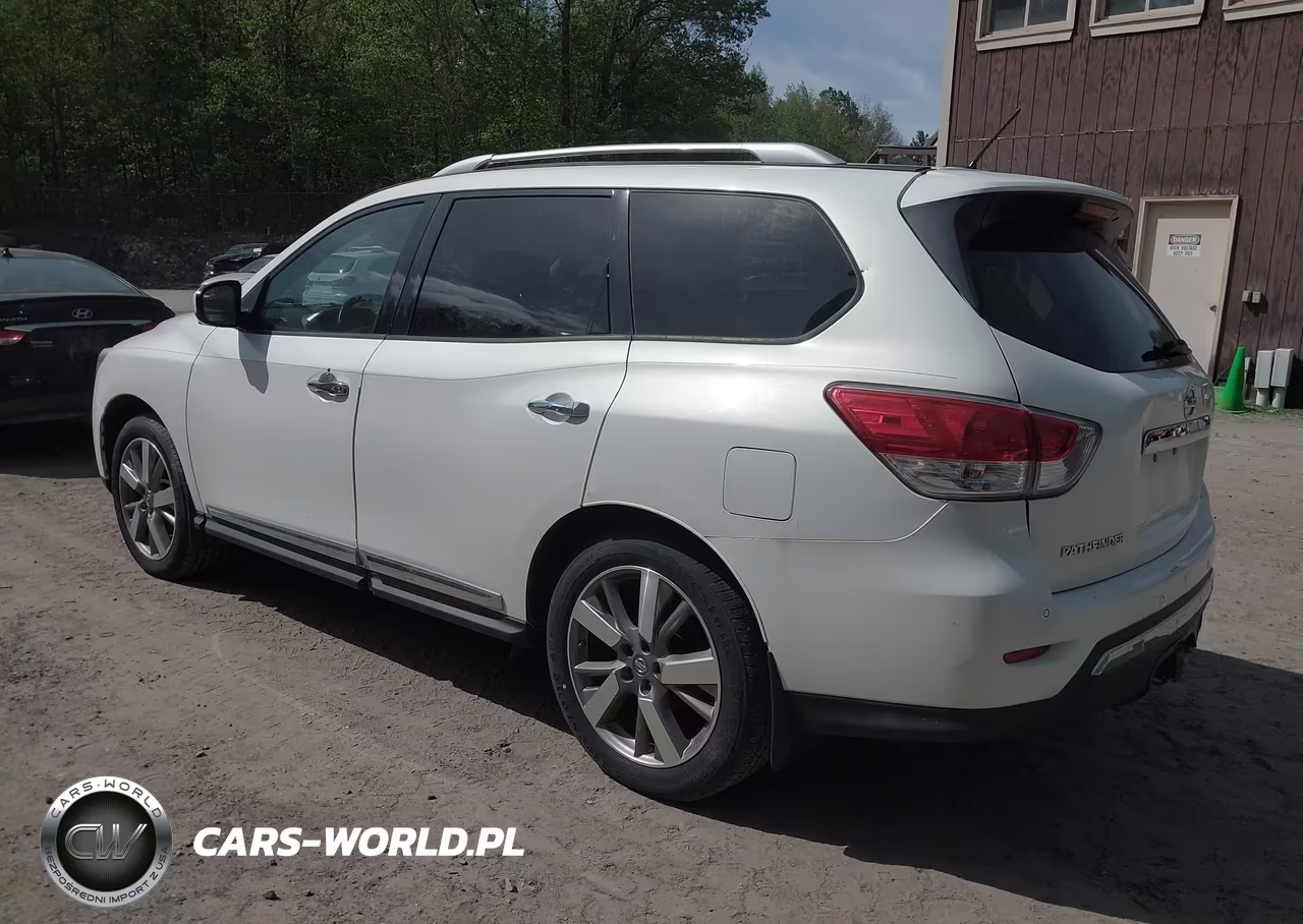 2014 Nissan Pathfinder Platinum VIN:5N1AR2MM3EC615937 - 3