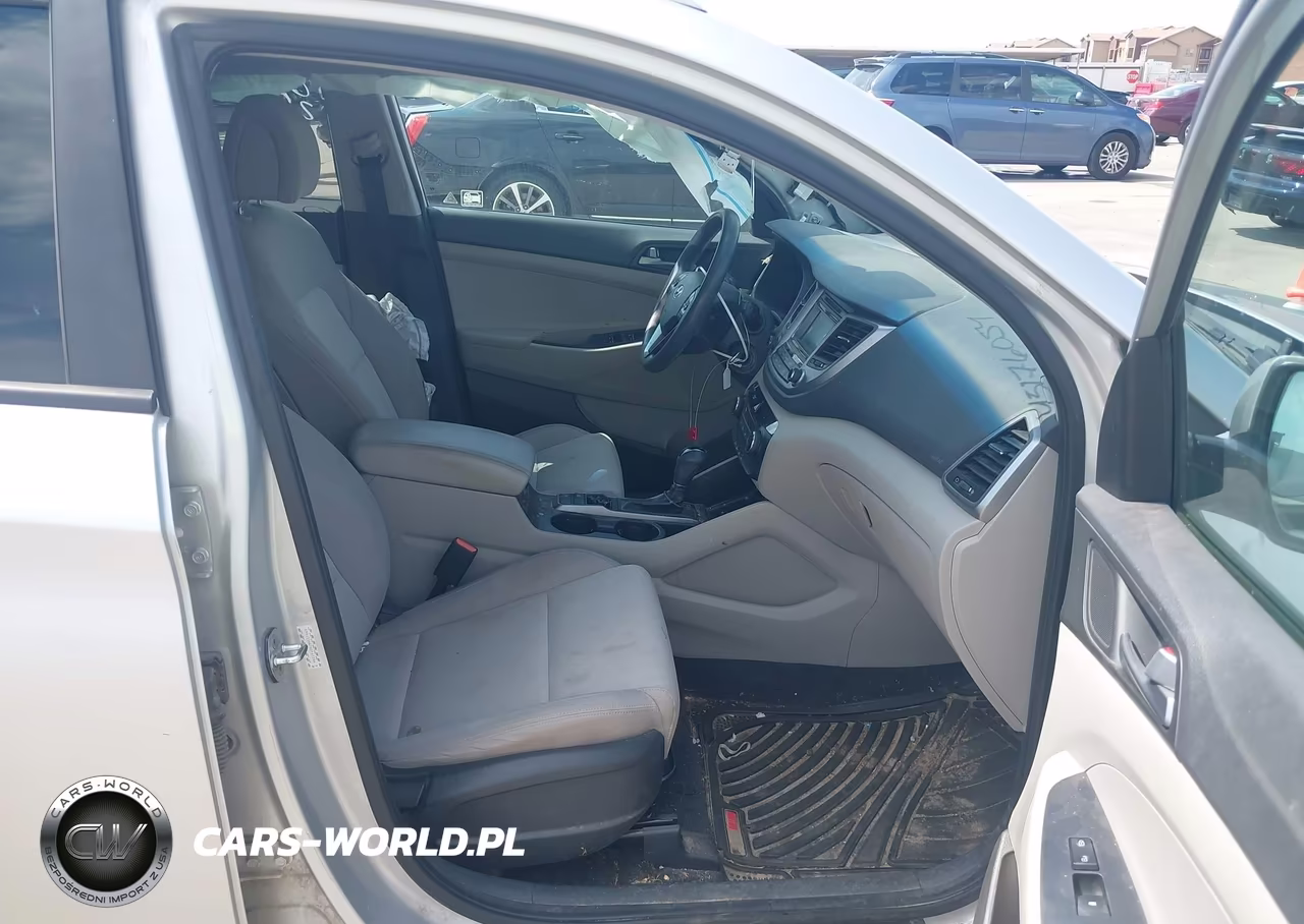 2016 Hyundai Tucson Se VIN:KM8J33A47GU161264 - 5