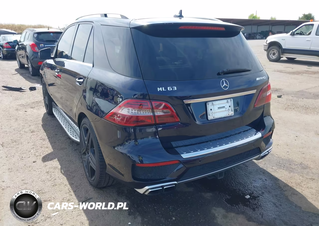 2015 Mercedes-Benz Ml 63 Amg 4Matic VIN:4JGDA7EB2FA474807 - 3