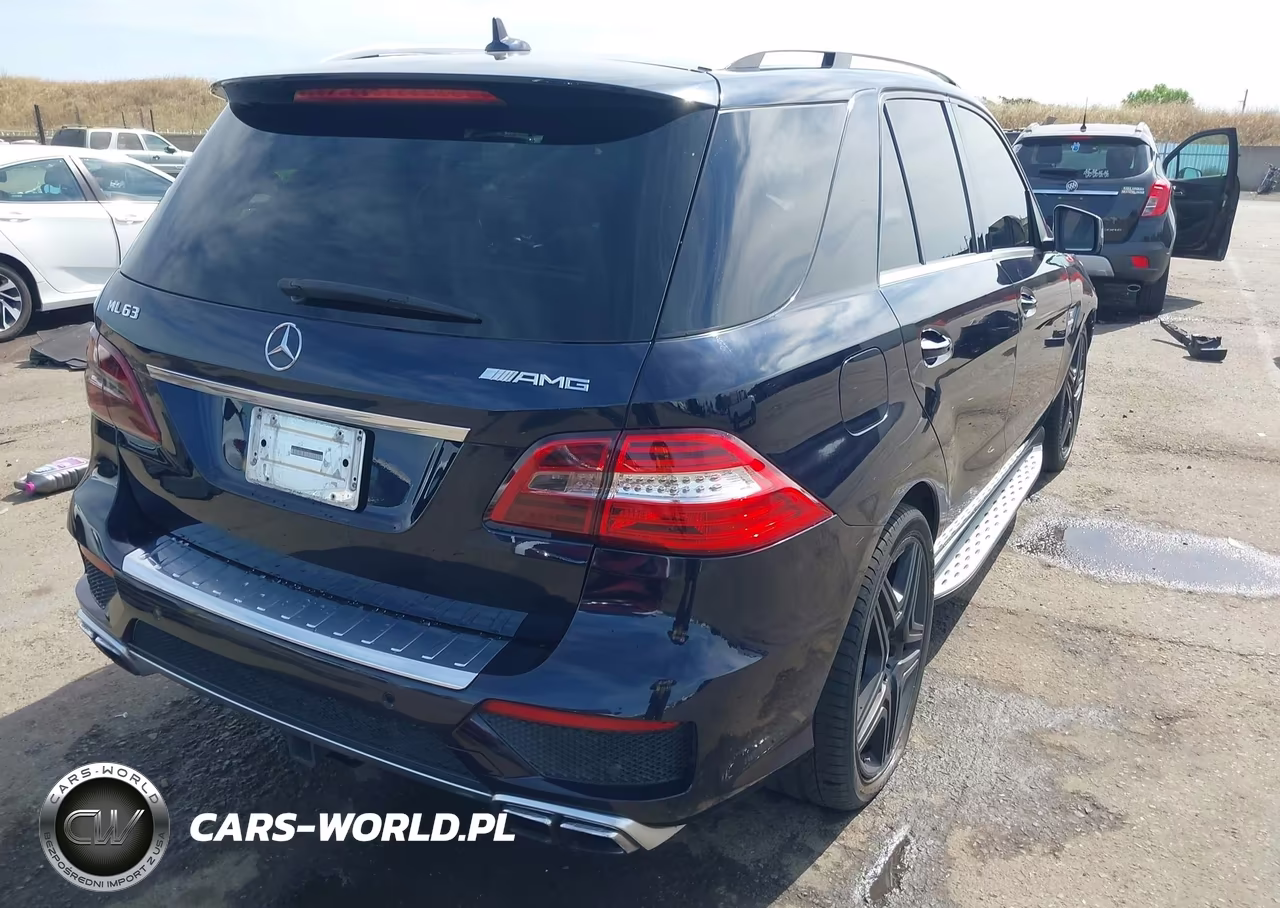 2015 Mercedes-Benz Ml 63 Amg 4Matic VIN:4JGDA7EB2FA474807 - 4