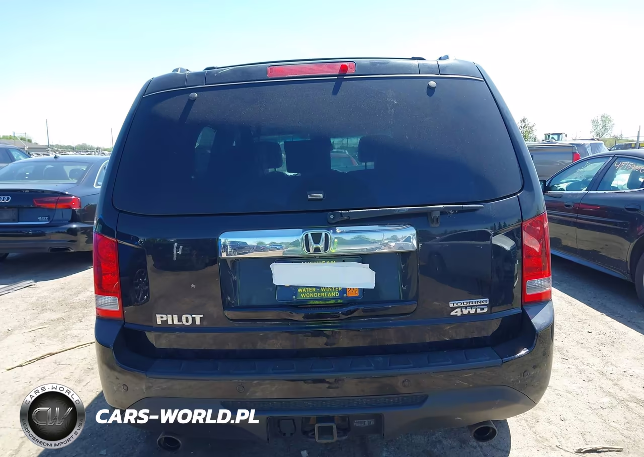 2015 Honda Pilot Touring VIN:5FNYF4H96FB026916 - 16