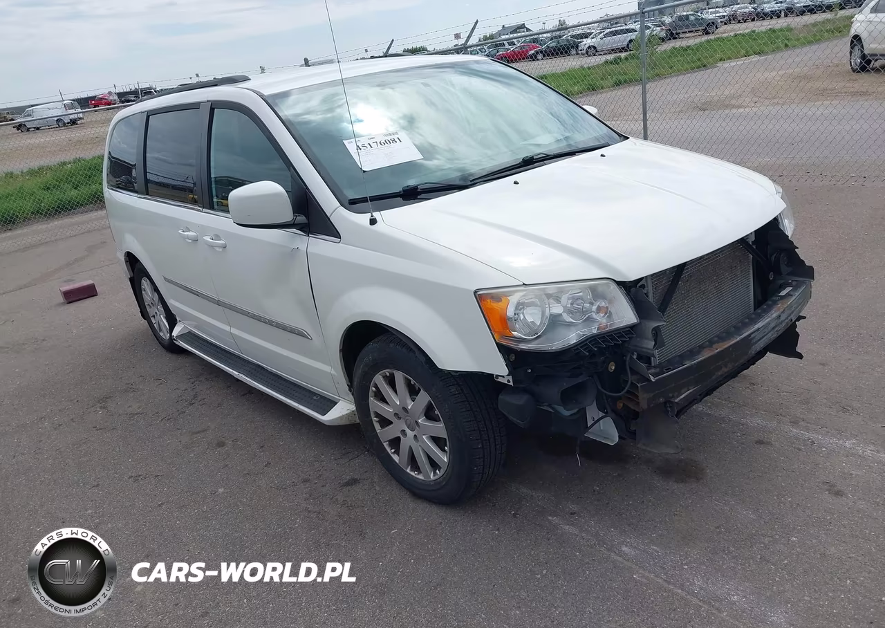 2012 Chrysler Town & Country Touring – zdjęcie 1 z 17
