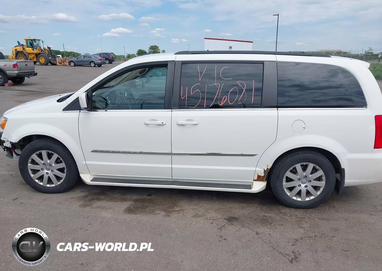 2012 Chrysler Town & Country Touring VIN:2C4RC1BG4CR415766 - 15