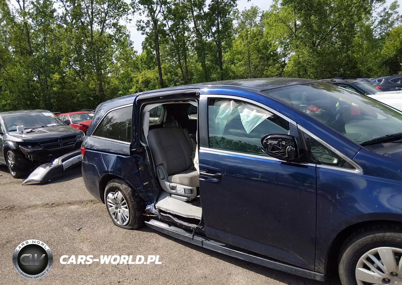 2015 Honda Odyssey Lx VIN:5FNRL5H2XFB019750 - 14