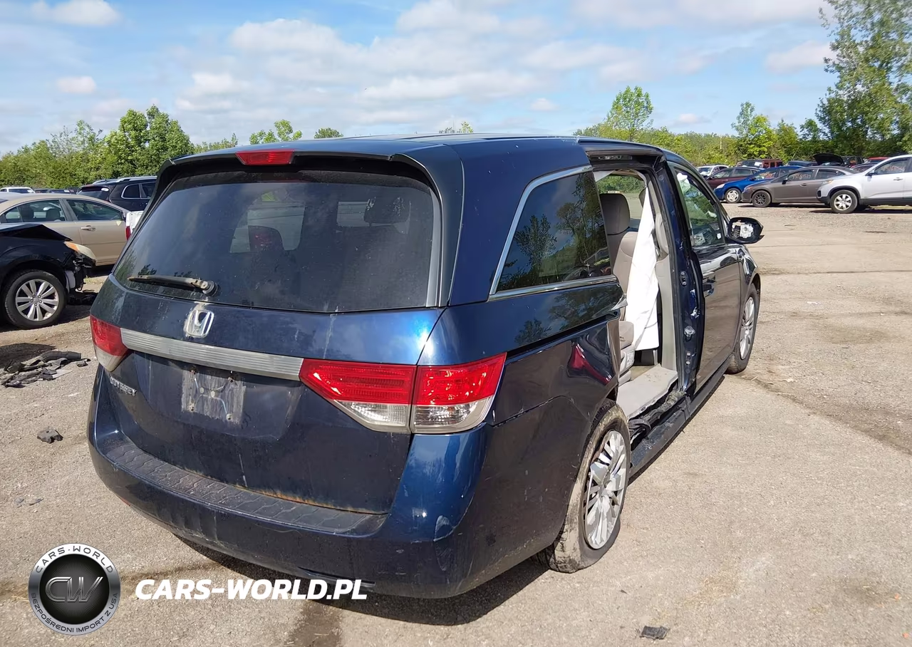 2015 Honda Odyssey Lx VIN:5FNRL5H2XFB019750 - 4