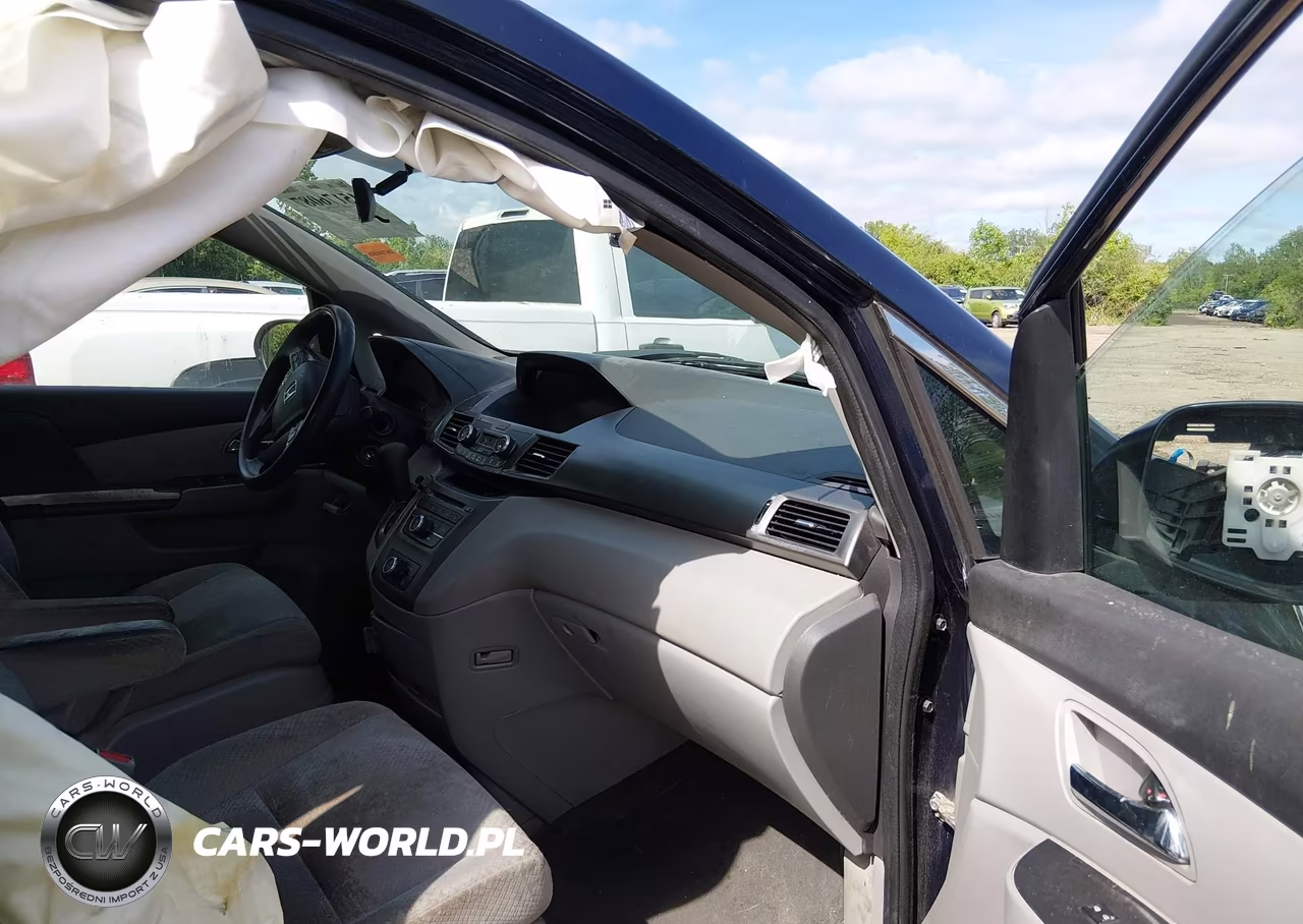 2015 Honda Odyssey Lx VIN:5FNRL5H2XFB019750 - 5