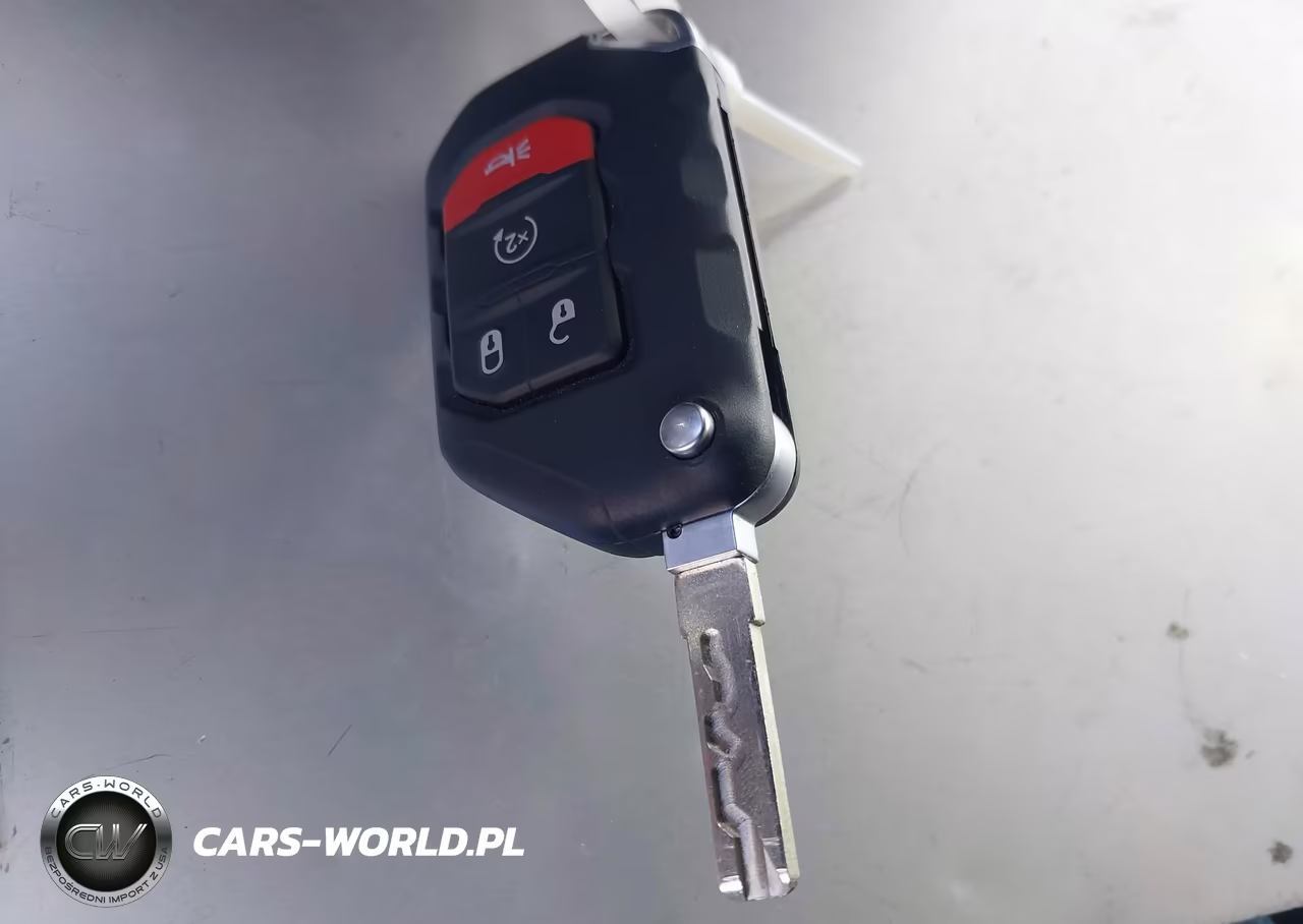 2025 Jeep Gladiator Sport S VIN:1C6PJTAG4SL551999 - 11