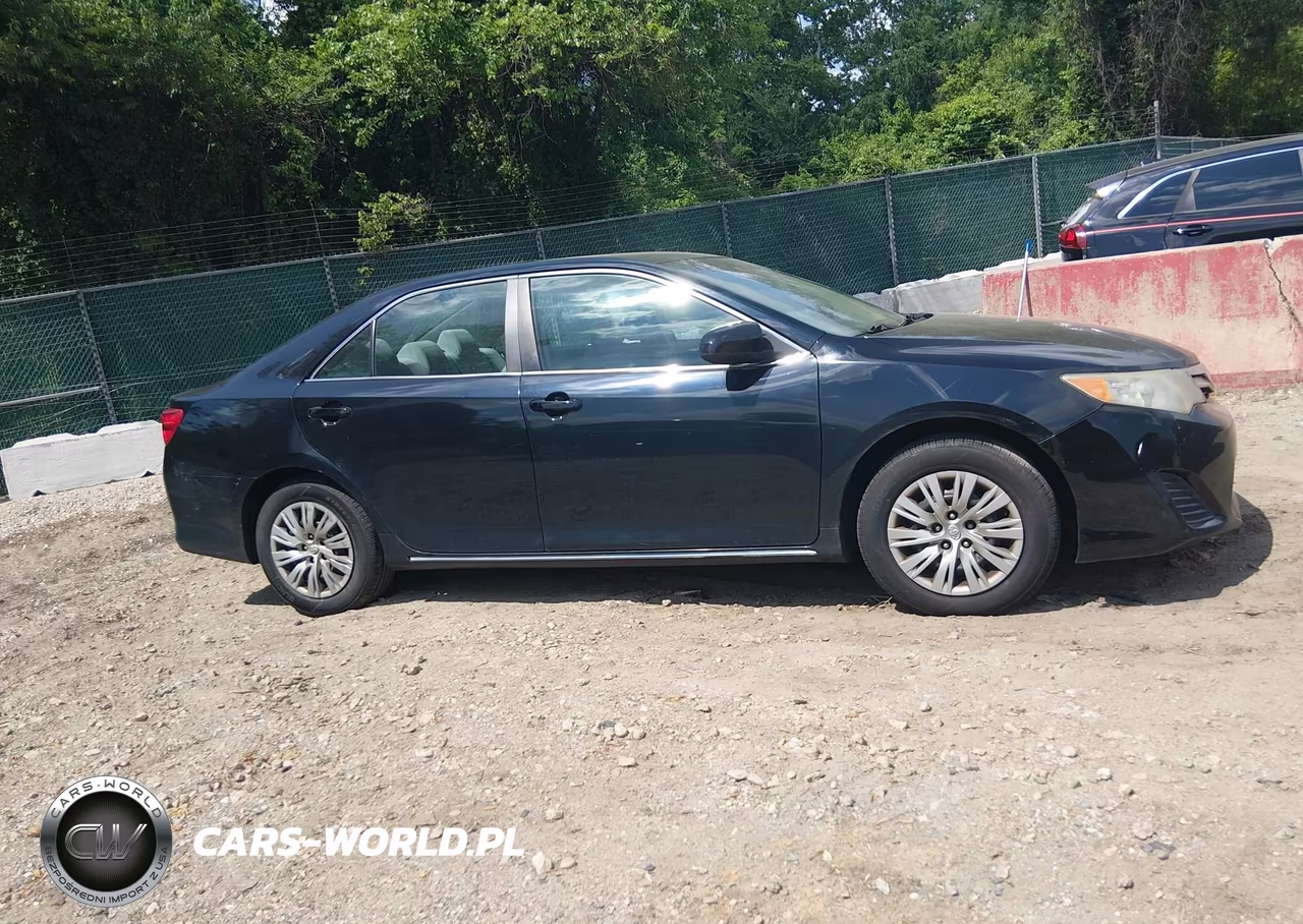 2014 Toyota Camry Le VIN:4T1BF1FK3EU361580 - 13
