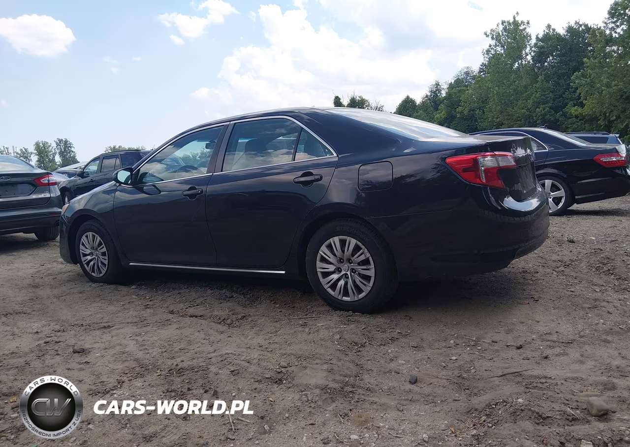 2014 Toyota Camry Le VIN:4T1BF1FK3EU361580 - 14