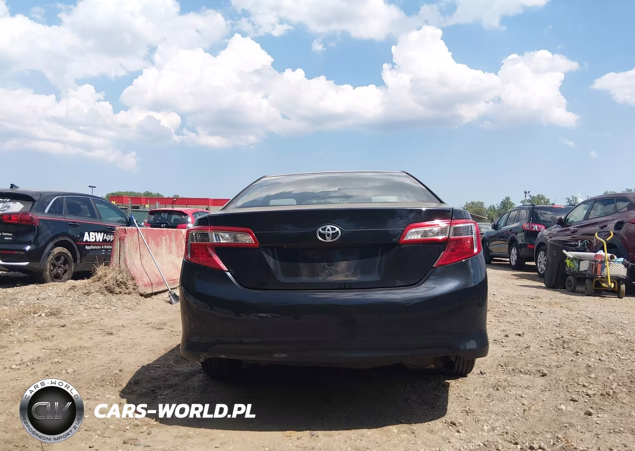 2014 Toyota Camry Le VIN:4T1BF1FK3EU361580 - 16