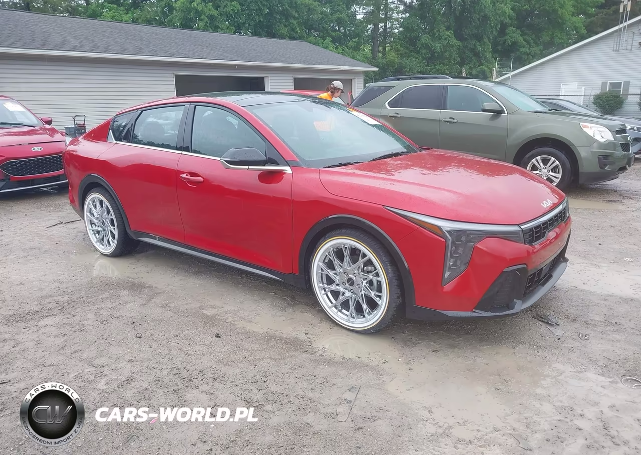 2025 Kia K4 Gt-Line – zdjęcie 1 z 18