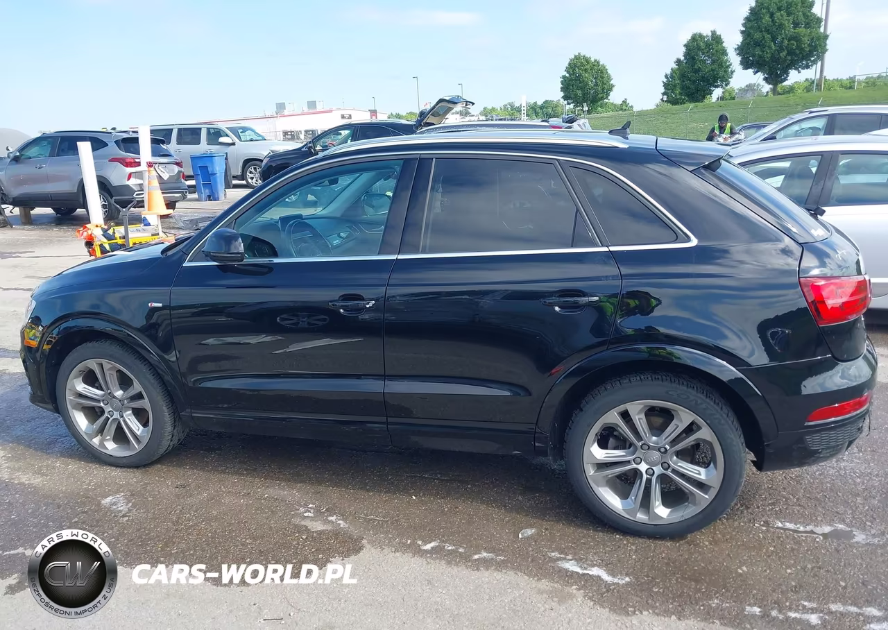 2016 Audi Q3 2.0T Premium Plus VIN:WA1GFCFS2GR011377 - 14