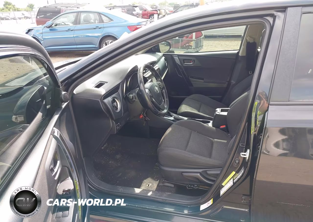 2018 Toyota Corolla Im VIN:JTNKARJE5JJ572449 - 18