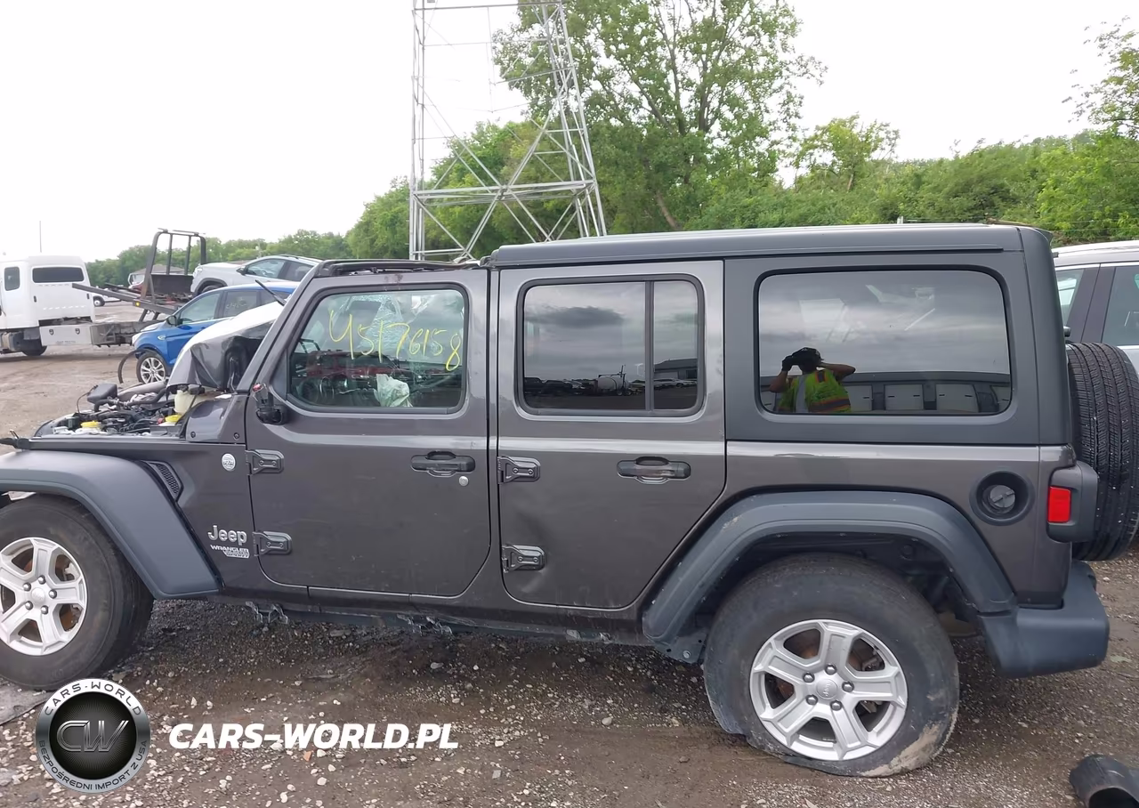 2019 Jeep Wrangler Unlimited Sport S 4X4 VIN:1C4HJXDG2KW556309 - 14