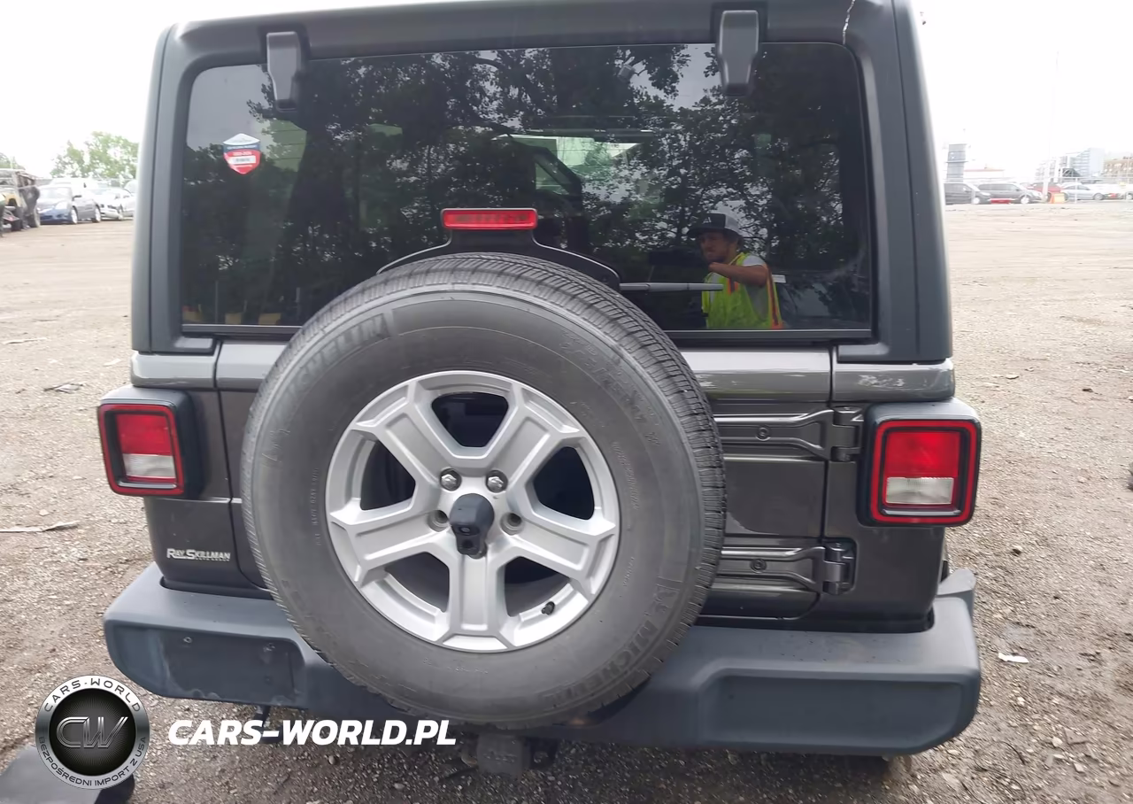 2019 Jeep Wrangler Unlimited Sport S 4X4 VIN:1C4HJXDG2KW556309 - 16