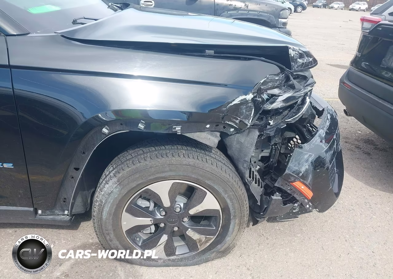 2024 Jeep Grand Cherokee 4Xe VIN:1C4RJYB60R8516961 - 17