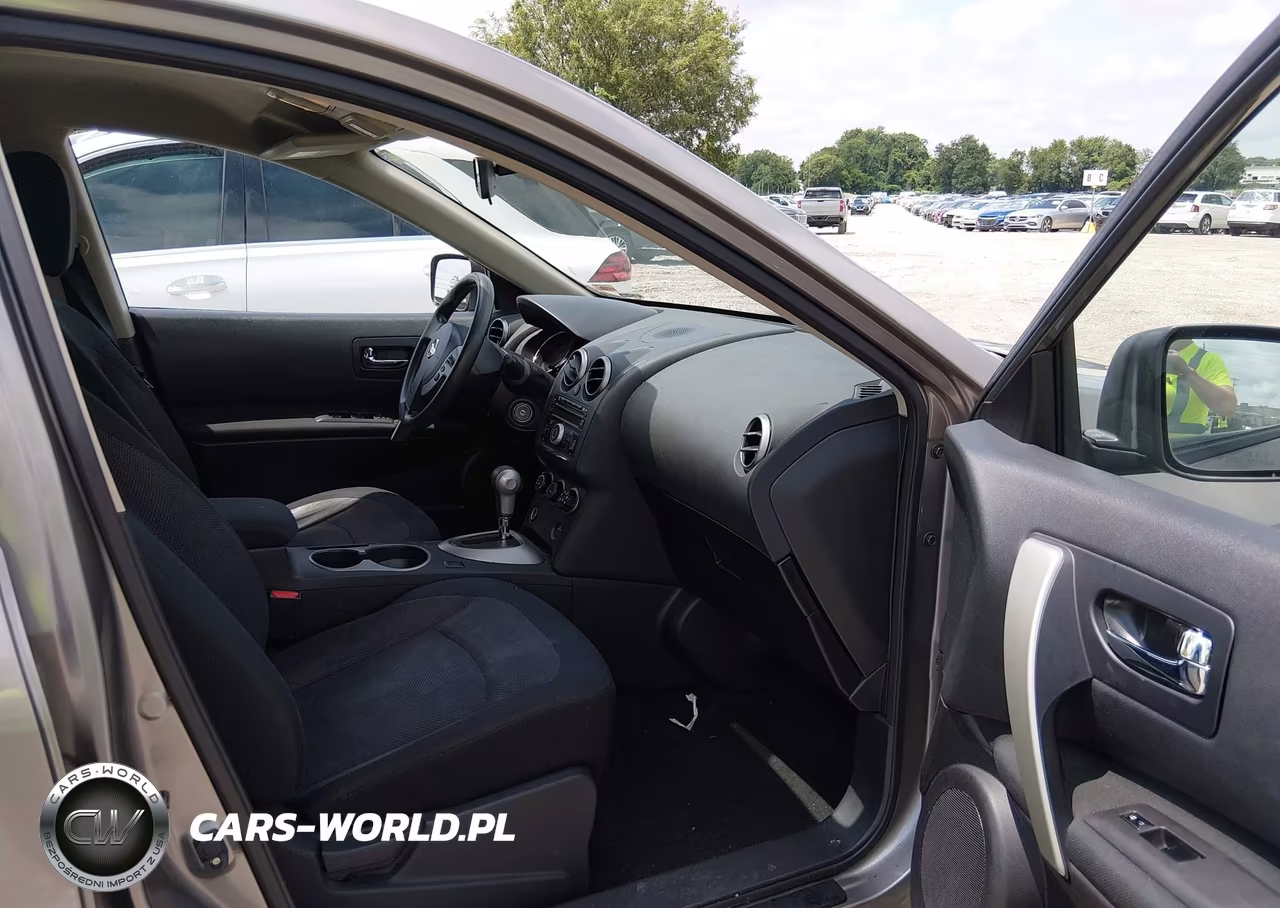 2013 Nissan Rogue S VIN:JN8AS5MV8DW665608 - 5