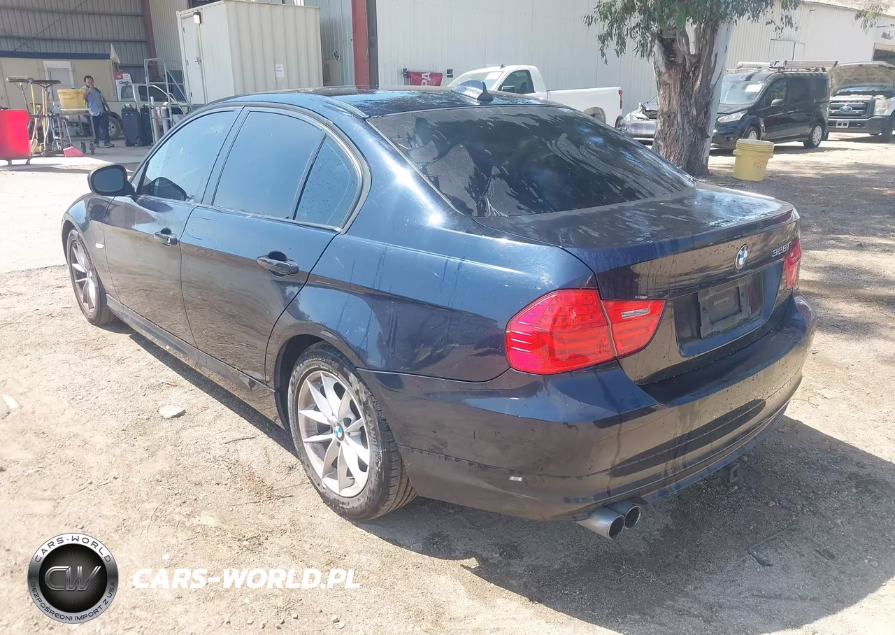 2010 BMW 328I VIN:WBAPH7G50ANM53991 - 3