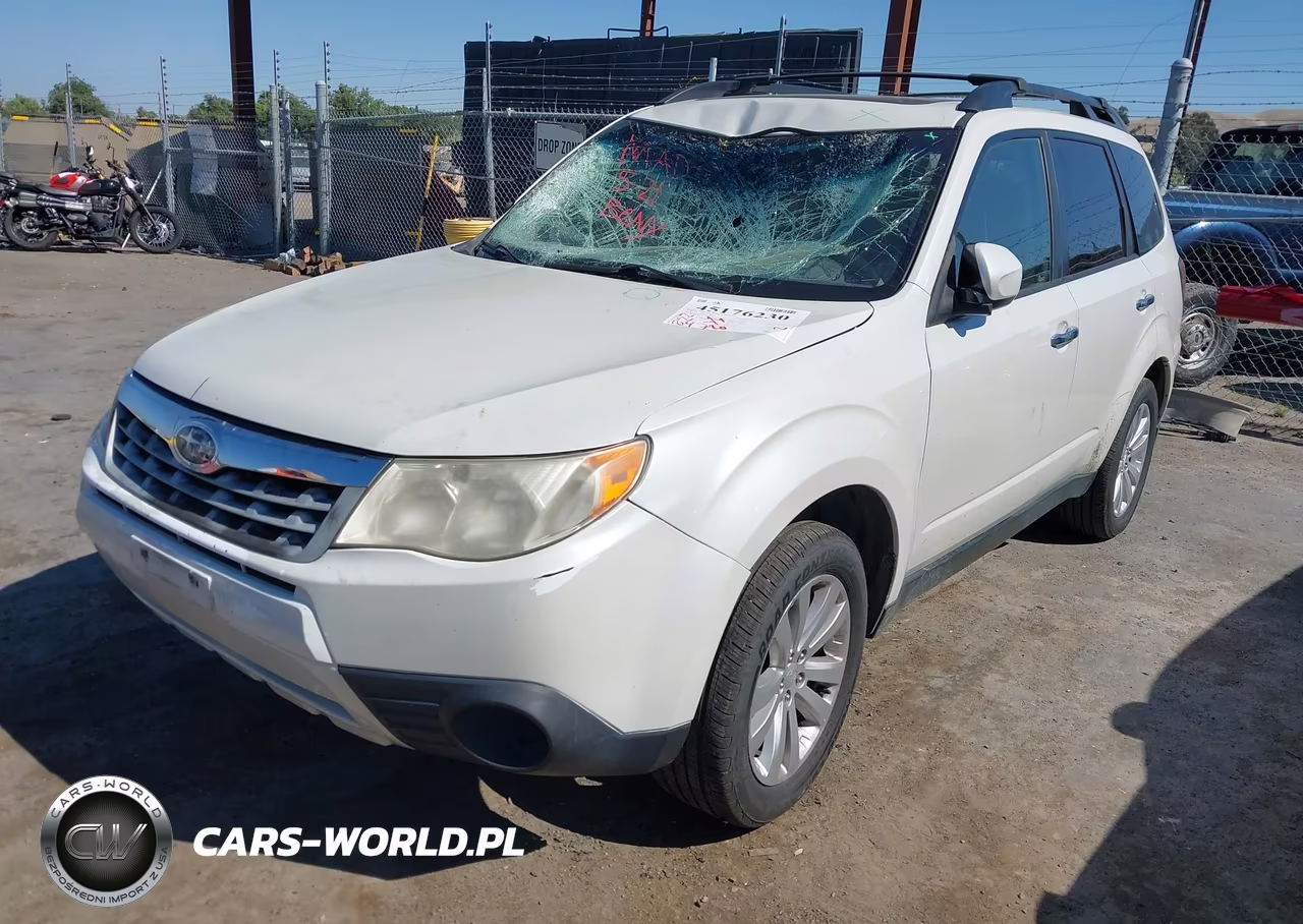 2013 Subaru Forester 2.5X Premium VIN:JF2SHADC7DG408487 - 2