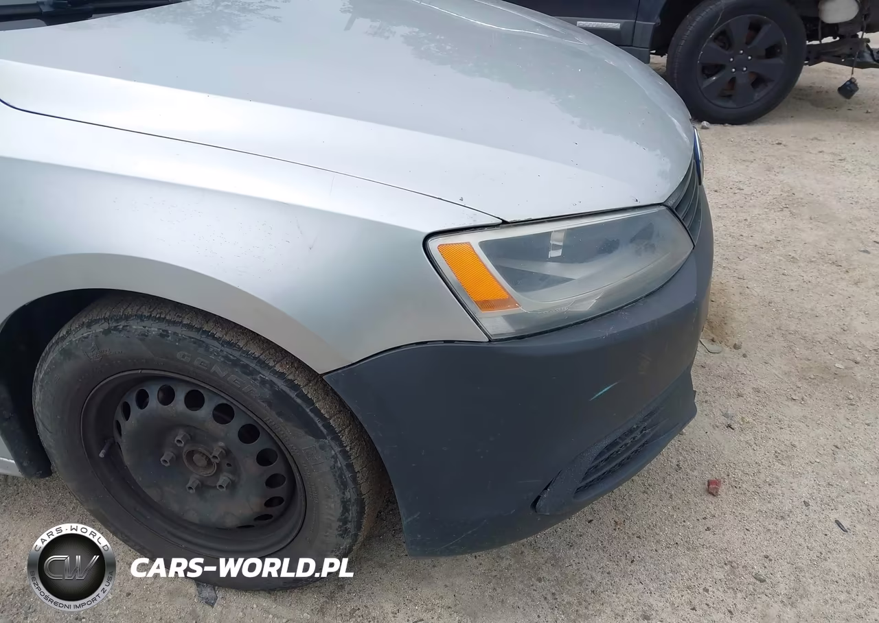 2013 Volkswagen Jetta 2.0L S VIN:3VW2K7AJXDM264555 - 13