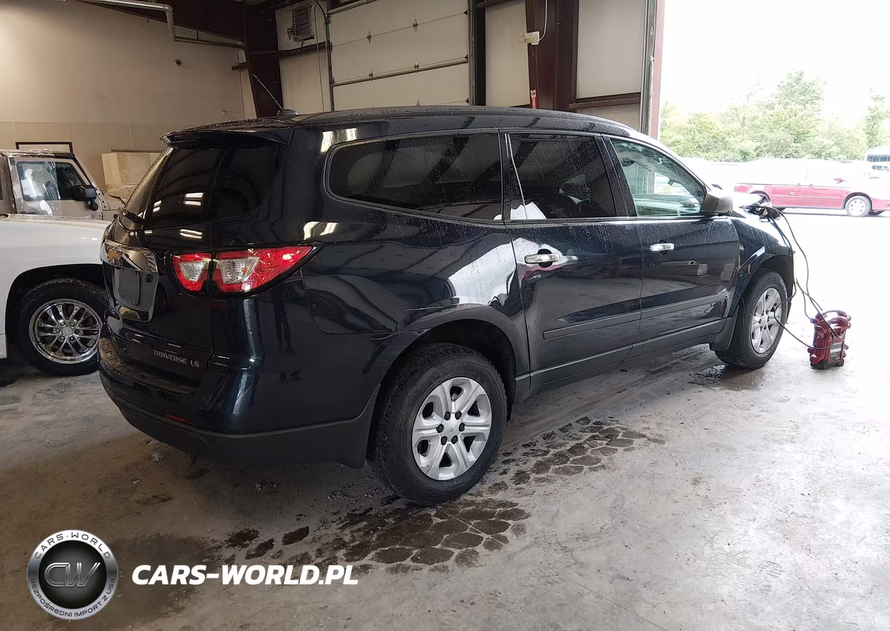 2015 Chevrolet Traverse Ls VIN:1GNKVFKD7FJ222526 - 4