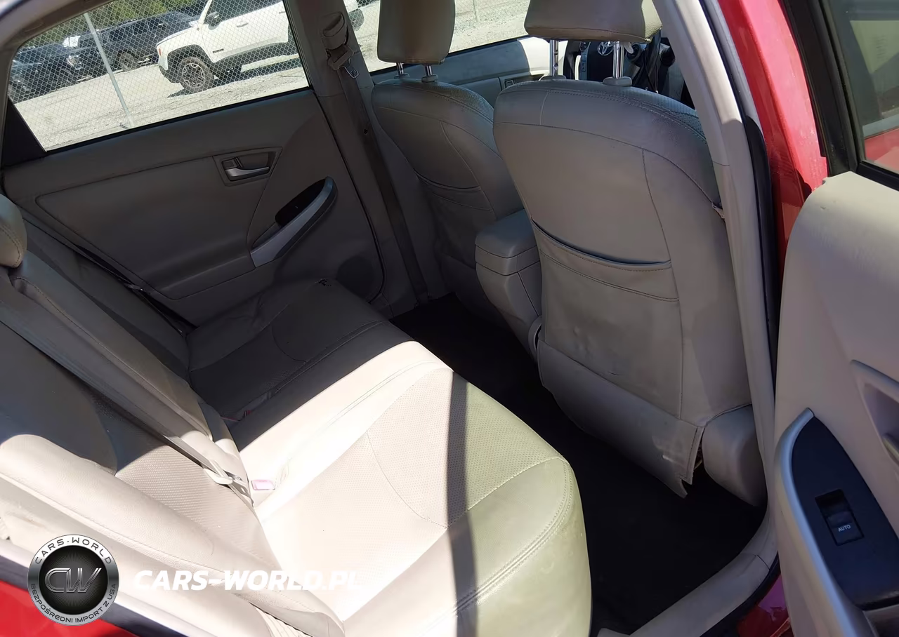 2012 Toyota Prius Two VIN:JTDKN3DU4C1607963 - 8