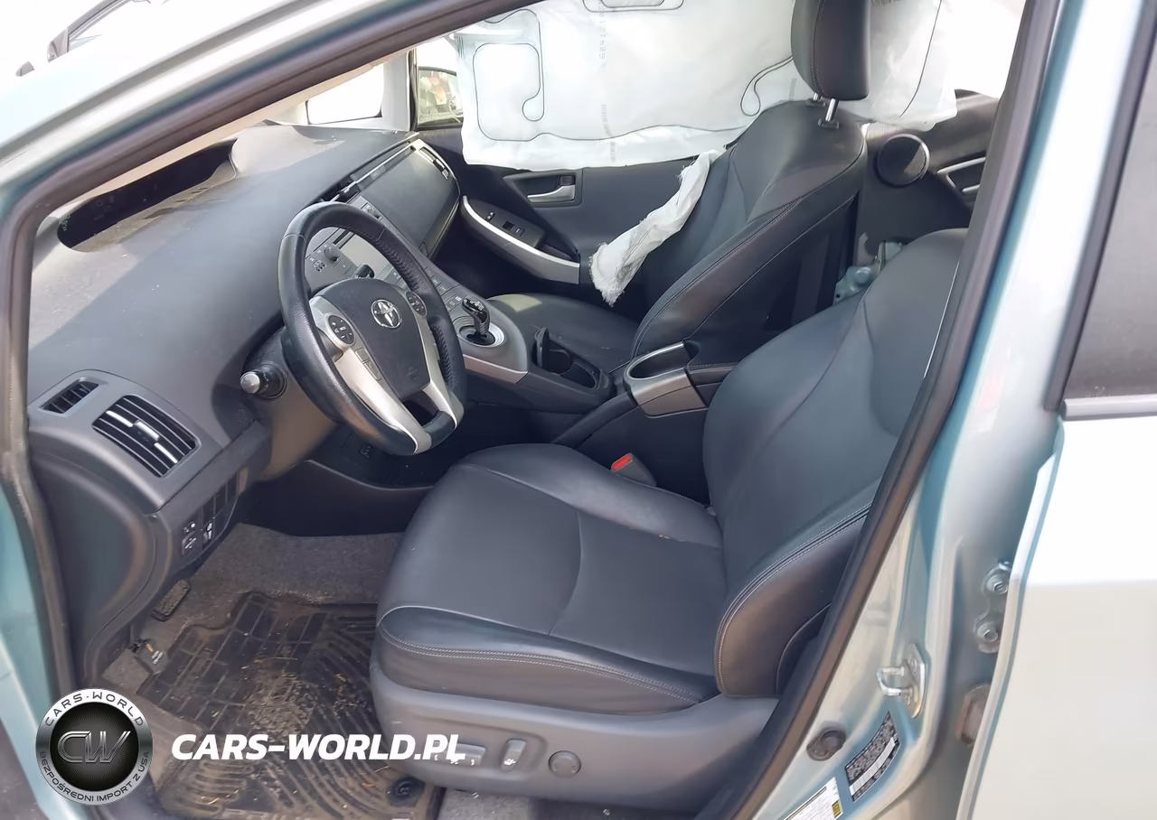 2015 Toyota Prius Four VIN:JTDKN3DU0F1915507 - 5