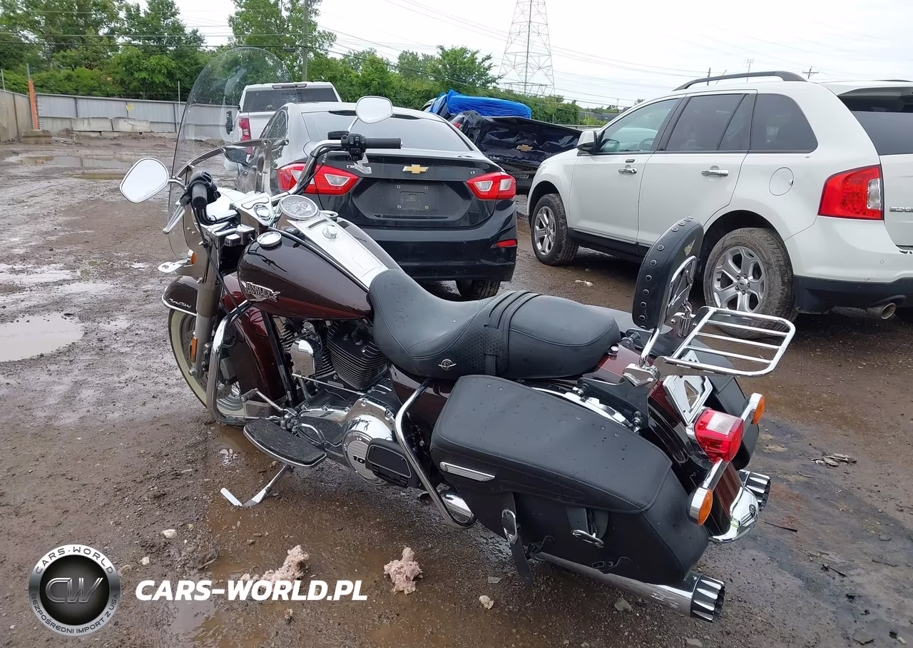 2011 Harley-Davidson Flhrc VIN:1HD1FRM13BB677785 - 3