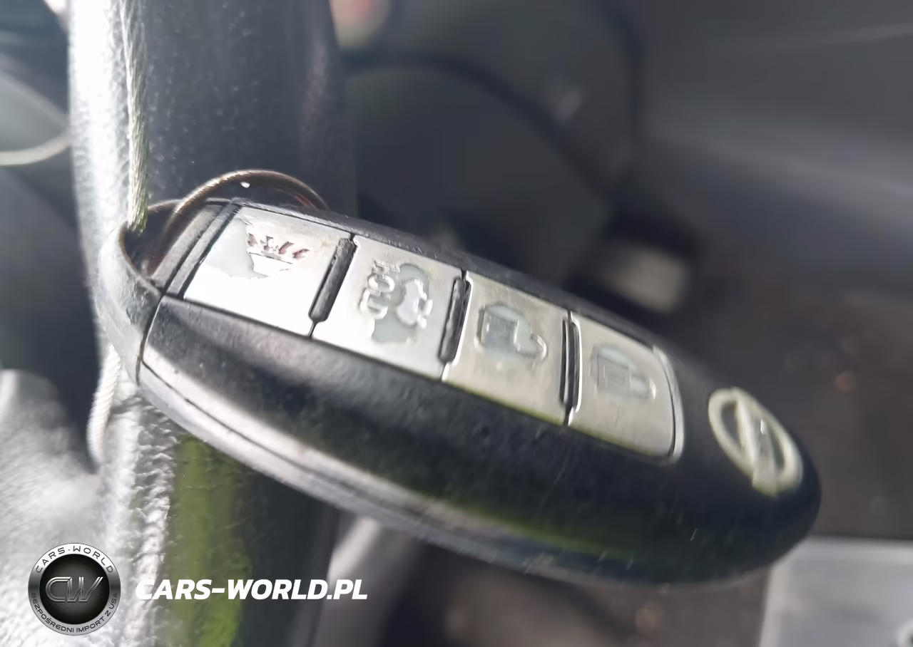 2016 Nissan Sentra Sr VIN:3N1AB7AP9GY338647 - 11
