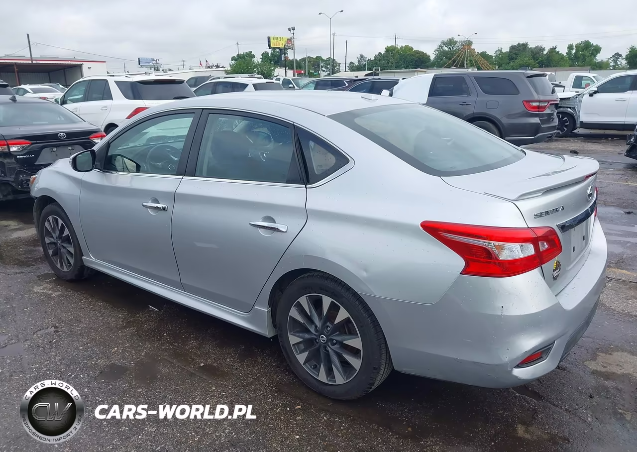 2016 Nissan Sentra Sr VIN:3N1AB7AP9GY338647 - 3