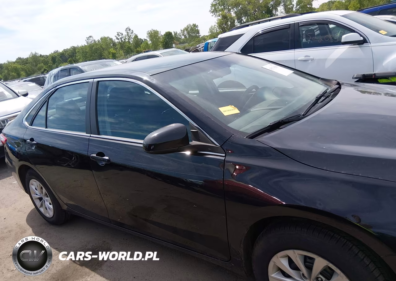 2017 Toyota Camry Le VIN:4T1BF1FK8HU709653 - 13