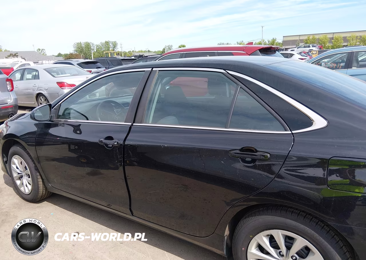 2017 Toyota Camry Le VIN:4T1BF1FK8HU709653 - 14