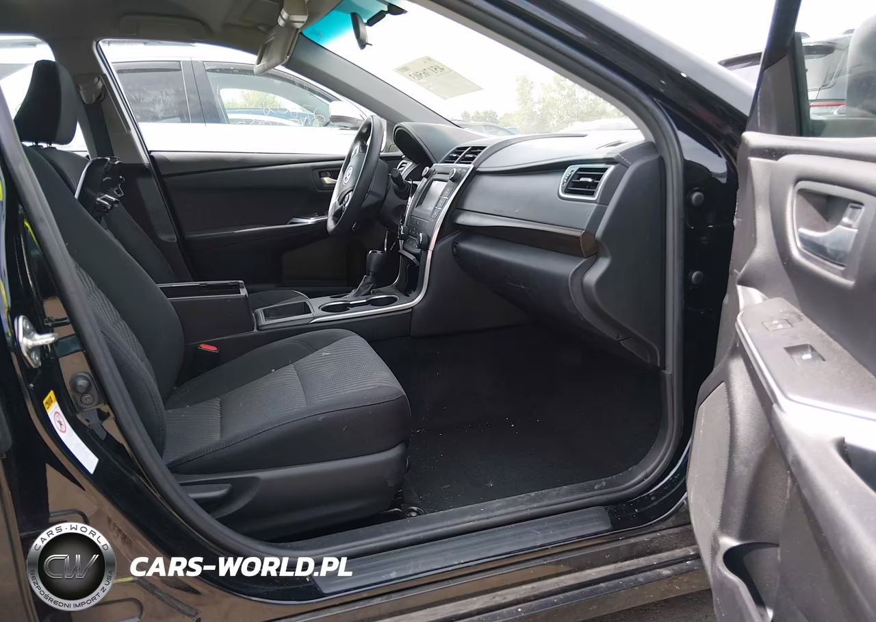 2017 Toyota Camry Le VIN:4T1BF1FK8HU709653 - 5