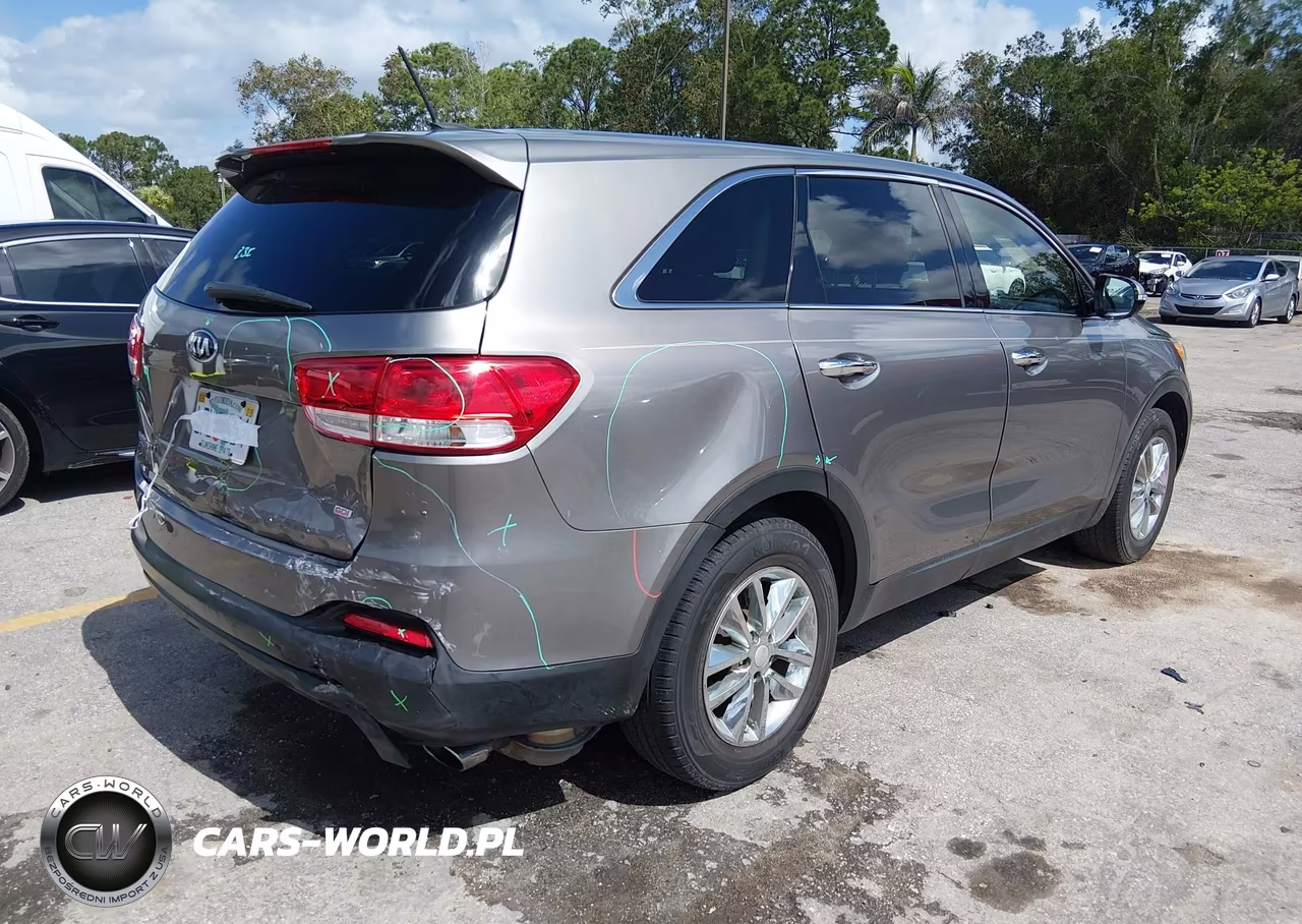 2018 Kia Sorento 2.4L L VIN:5XYPG4A31JG403684 - 4