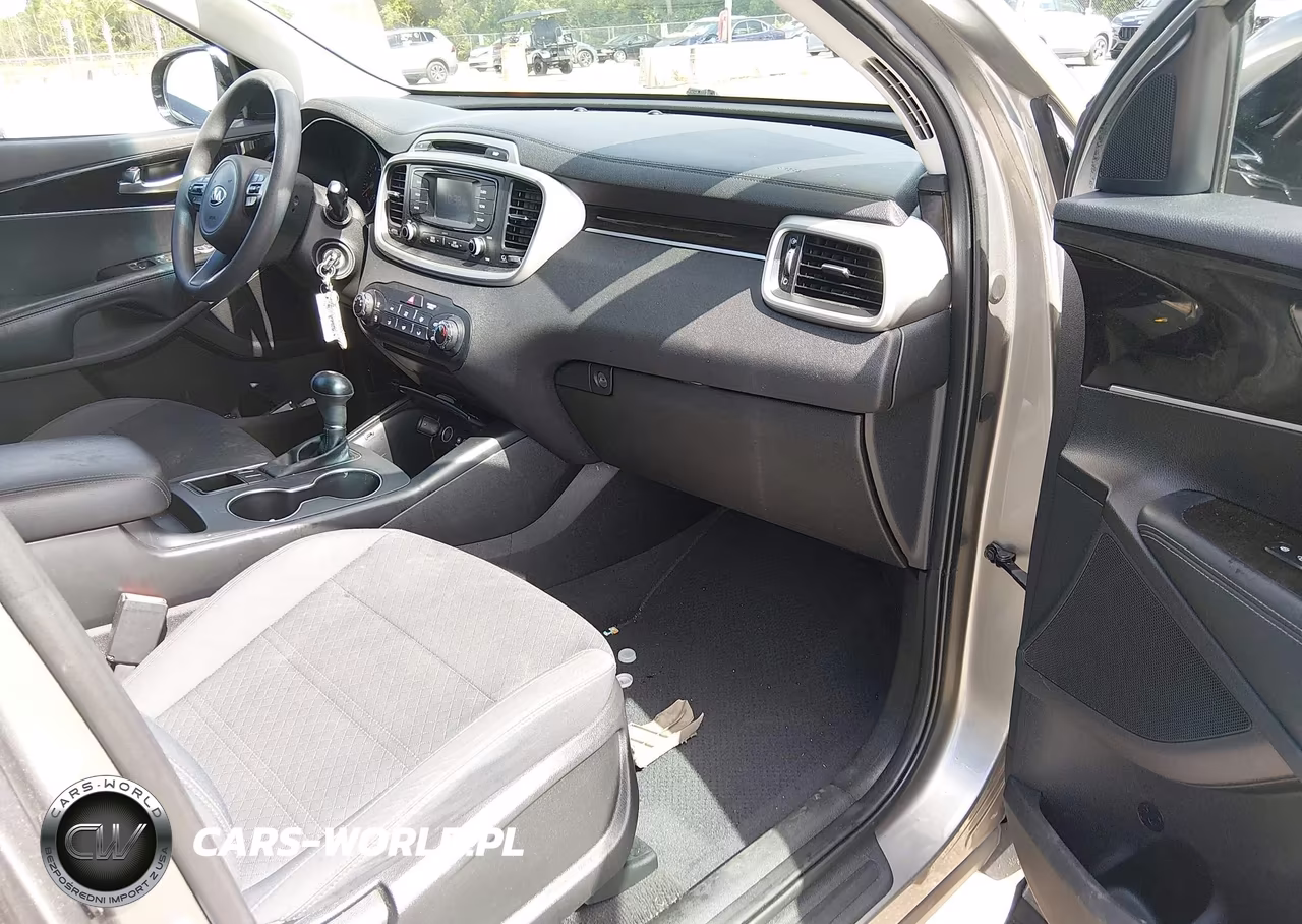 2018 Kia Sorento 2.4L L VIN:5XYPG4A31JG403684 - 5