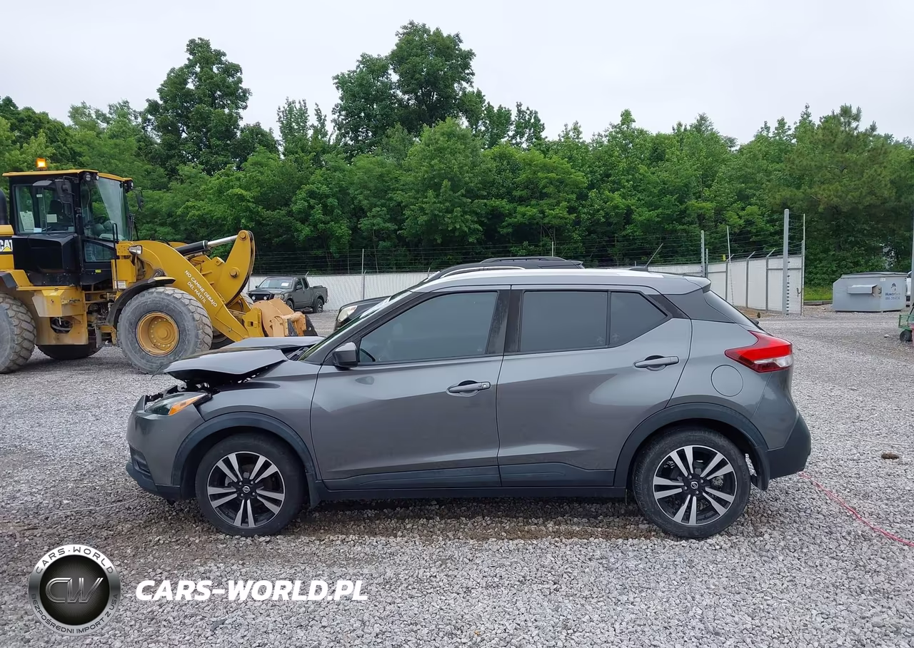 2018 Nissan Kicks Sv VIN:3N1CP5CU8JL512388 - 13
