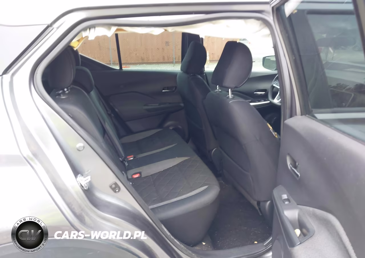 2018 Nissan Kicks Sv VIN:3N1CP5CU8JL512388 - 8