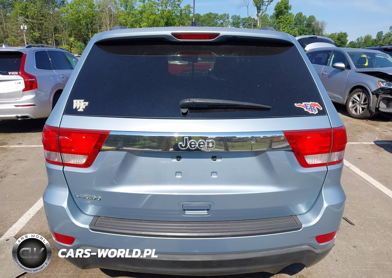 2013 Jeep Grand Cherokee Laredo VIN:1C4RJEAG9DC558544 - 16
