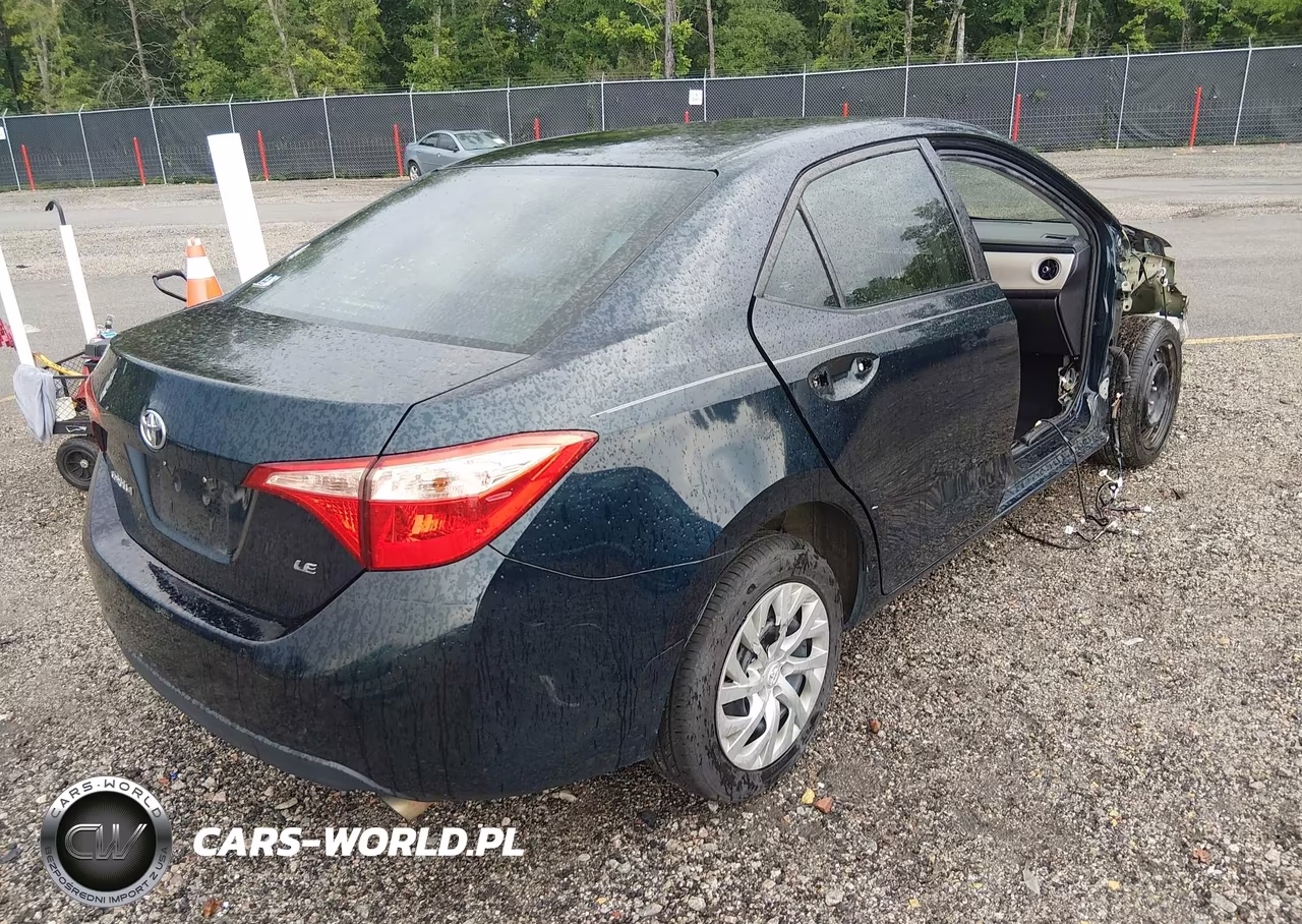 2019 Toyota Corolla Le VIN:2T1BURHE1KC212822 - 4